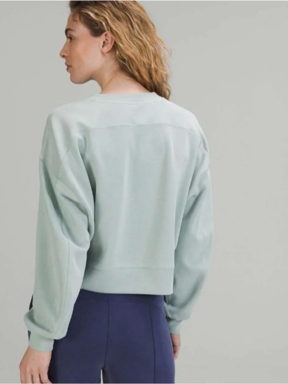 Lululemon Softstreme Crewneck Sweatshirt Silver Blue Size 6
